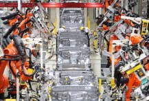 Economic Watch: Declines reversed, China's manufacturing sector regains expansion