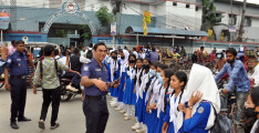 Bogra judge allegedly makes 2 guardians apologize by touching her feet; probe committee formed