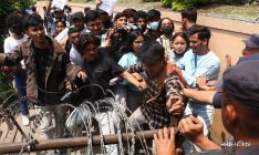 सरकारले एनओसीमा कडाइ गरेपछि विद्यार्थी प्रदर्शनमा