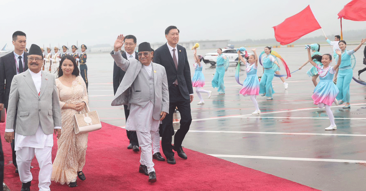 नेपालका प्रधानमन्त्री चीनको हाङझाउमा 