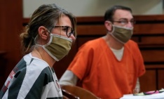 全美首例！校园枪击案少年凶手父母被判刑