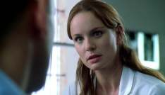 Sarah Wayne Callies’ ‘Prison Break’ male co-star spat in her face?