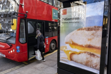  英媒：禽流感致澳大利亚鸡蛋短缺，全澳麦当劳门店缩短早餐时间