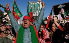Imran endorses workers’ hunger strike after Muharram