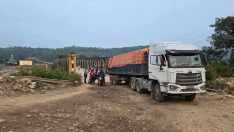 Passengers stranded after bridge collapses, no alternative route