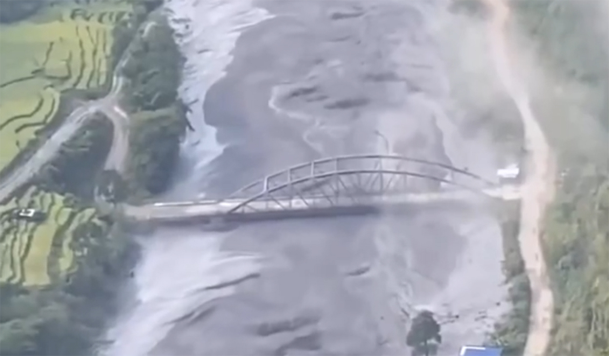 gorkha-motreable-bridge_budhigandaki-badhi